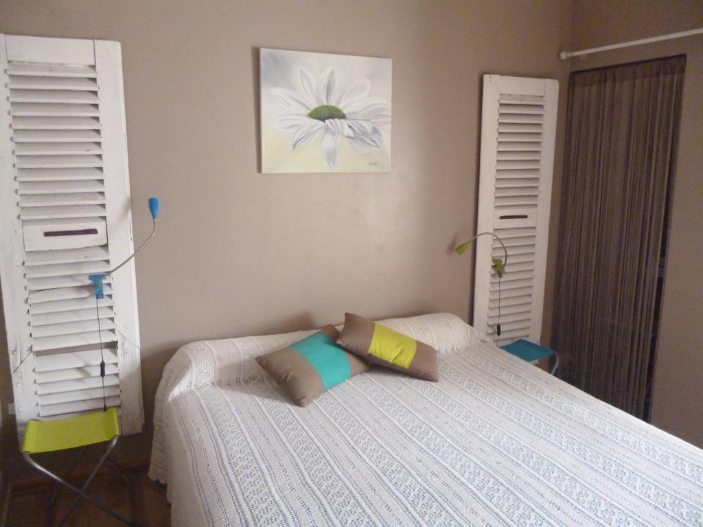 Chambres D'Hotes La Rose Des Vents Ginestas Экстерьер фото