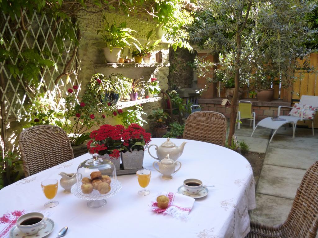 Chambres D'Hotes La Rose Des Vents Ginestas Экстерьер фото